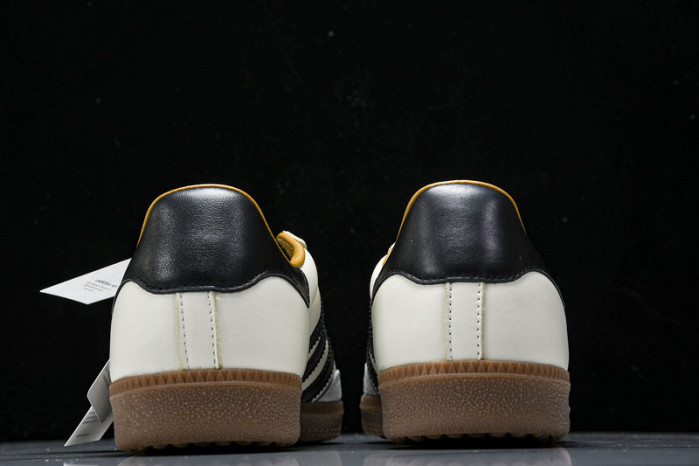 samba og jjjjound white - id8708