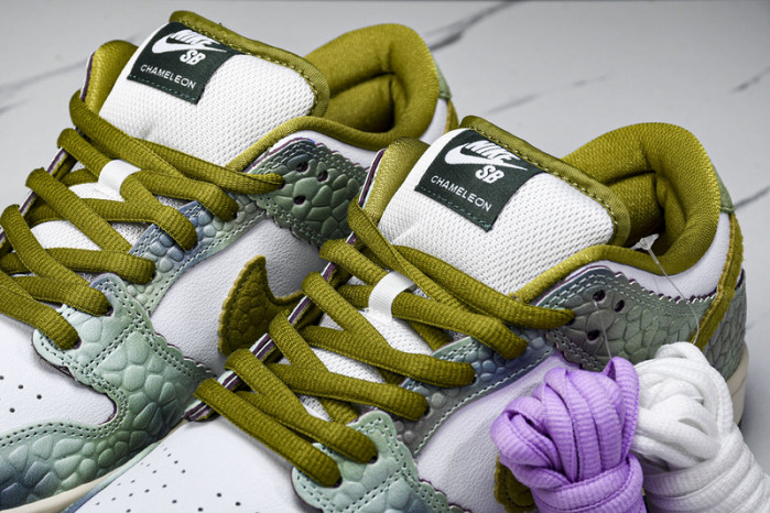 Nike SB Dunk Low Alexis Sablone Chameleon HJ3386-300